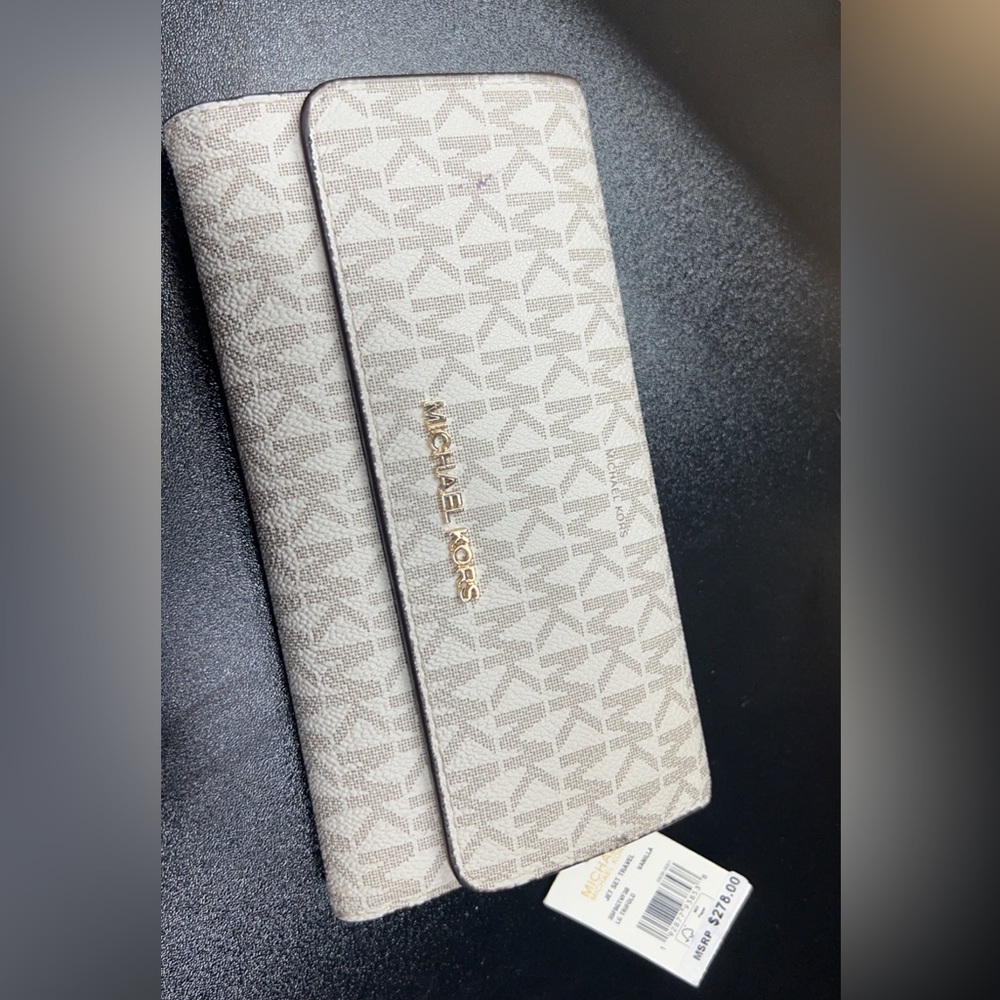Michael Kors wallet